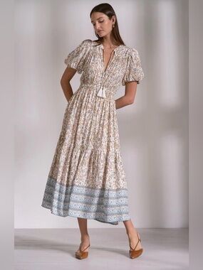 elan short sleeve maxi dress Elan Short Sleeve Maxi V-Neck Tiered Dress in Green